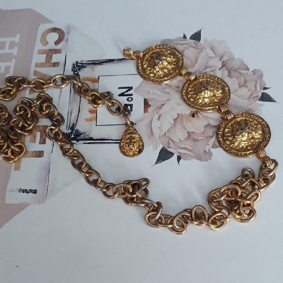 Lion's Head Chain Belt
